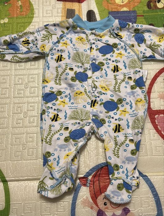 Продам детскую одежду