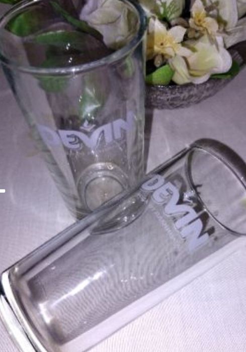 Чаши - стъкло, порцелан, керамика.