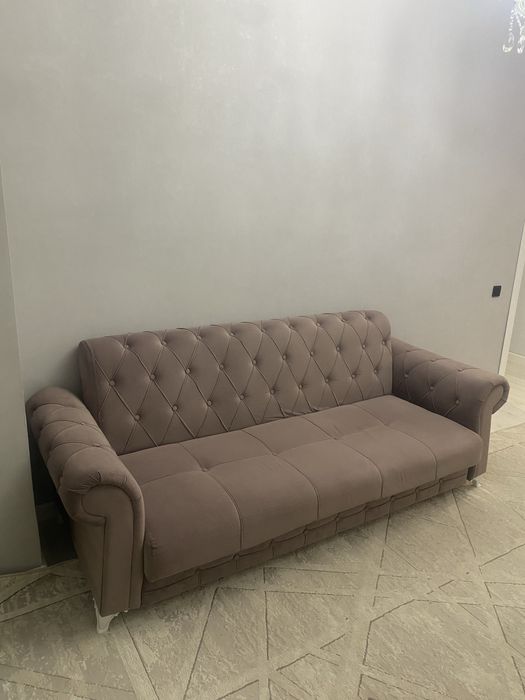 Продам дорогой диван