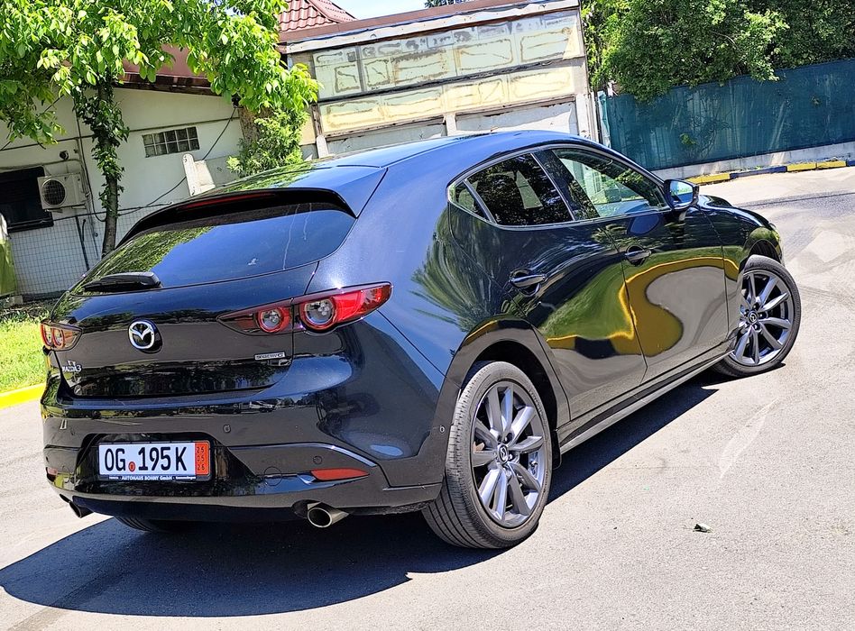 Mazda 3 2.0 benzina mild hybrid 150 cp takumi
