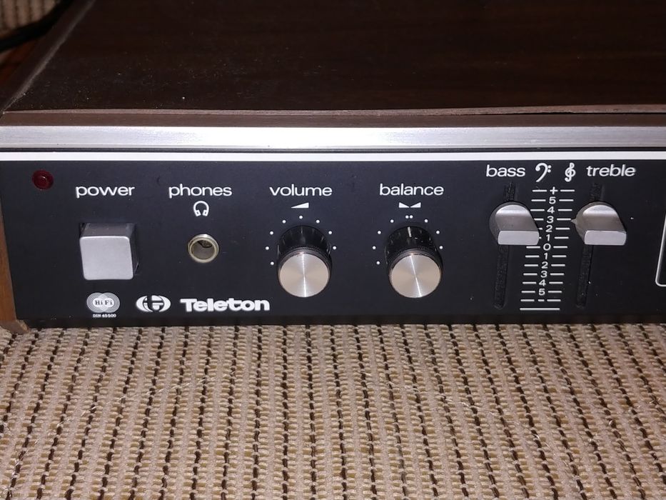 Made in Taiwan  Amplif TELETON 2X25W