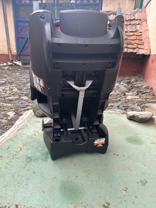 Scaun de  masină utilizat in stare bună , aspect plăcut