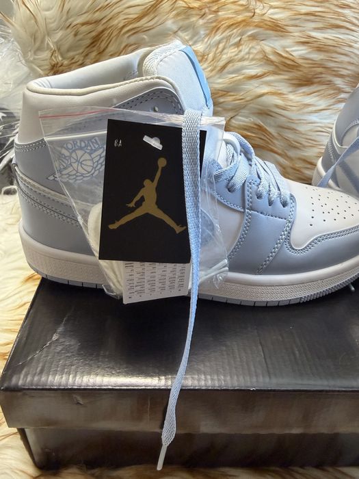 Adidasi Air Jordan 1 Mid Blue Whisper / Light Blue – Mărimea 39