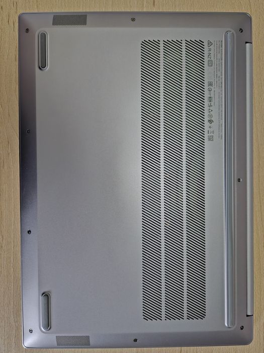 Lenovo IdeaPad 5 Pro 16" | 32GB RAM | 1TB | Ryzen 7 7840HS