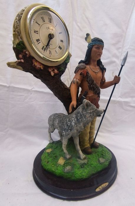 Figurină decorativă Indian cu ceas cu quartz, din rașină acrilică