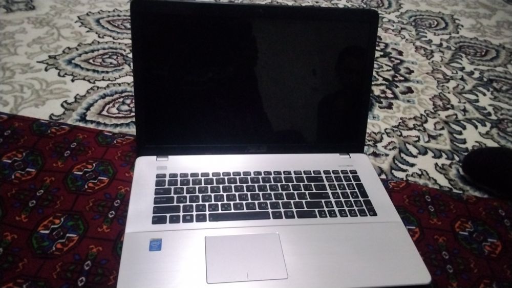 Asus notebook Core i7