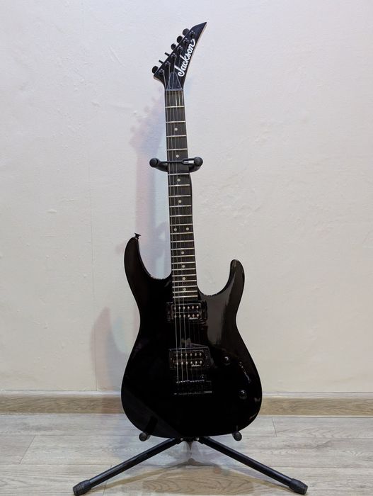 Jackson электрогитара Dinky JS11