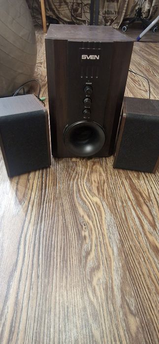 Продам колонки и сабвуфер