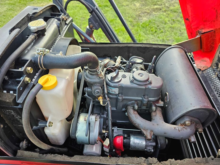 Тракторна Косачка KUBOTA/DISEL. 0. Градус на завиване.  ПЕРФЕКТНА