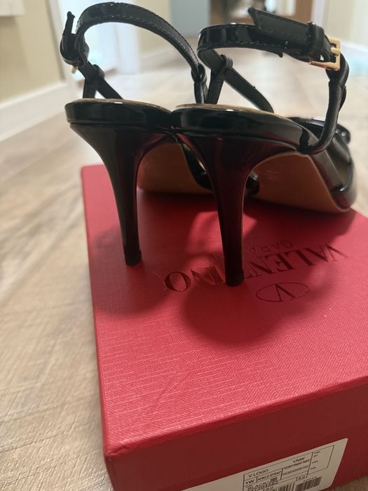 Обувки на ток Valentino Garavani