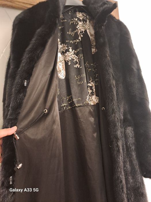 Продам норковую шубу