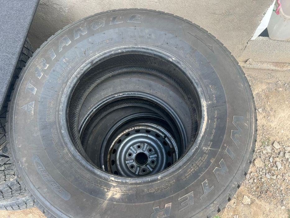 Продам зимние резины