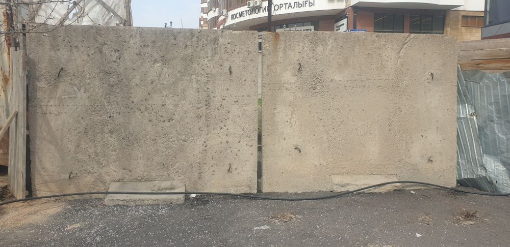 Продам бетонные плиты для забора