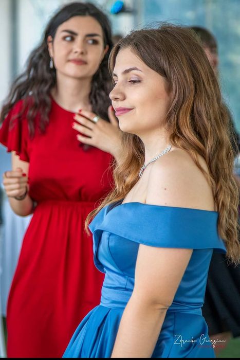 Професионален фотограф за вашите щастливи моменти.