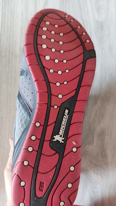 Кроссовки мужские