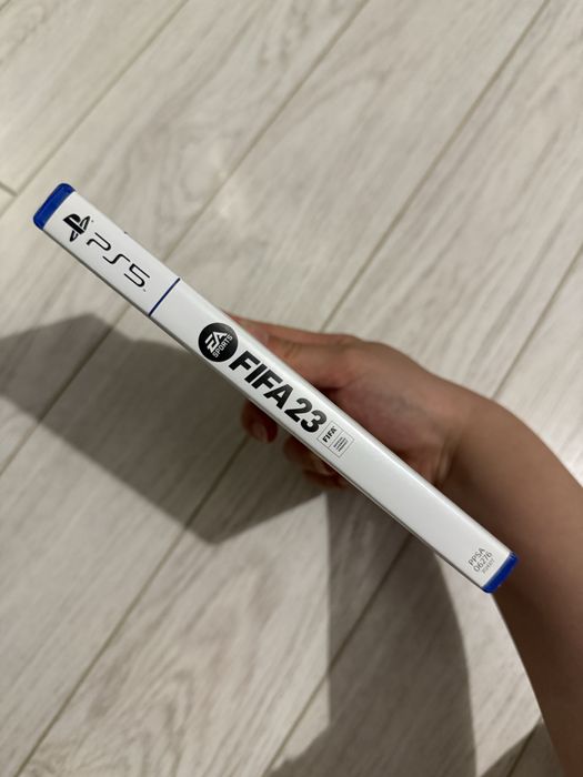 ПРОДАМ Fifa 23 на PS 5