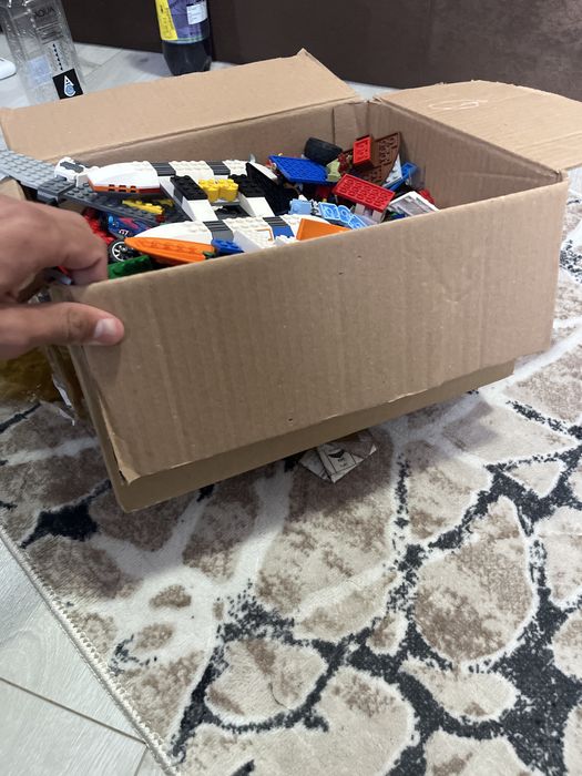 multe piese lego la kg