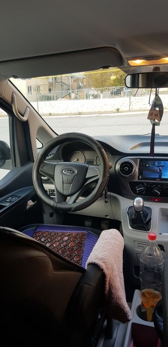 Jac m3 8 кишилик оилавий яхши мошина