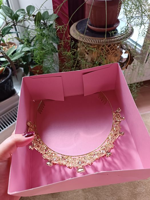 Красивая корона 100 000