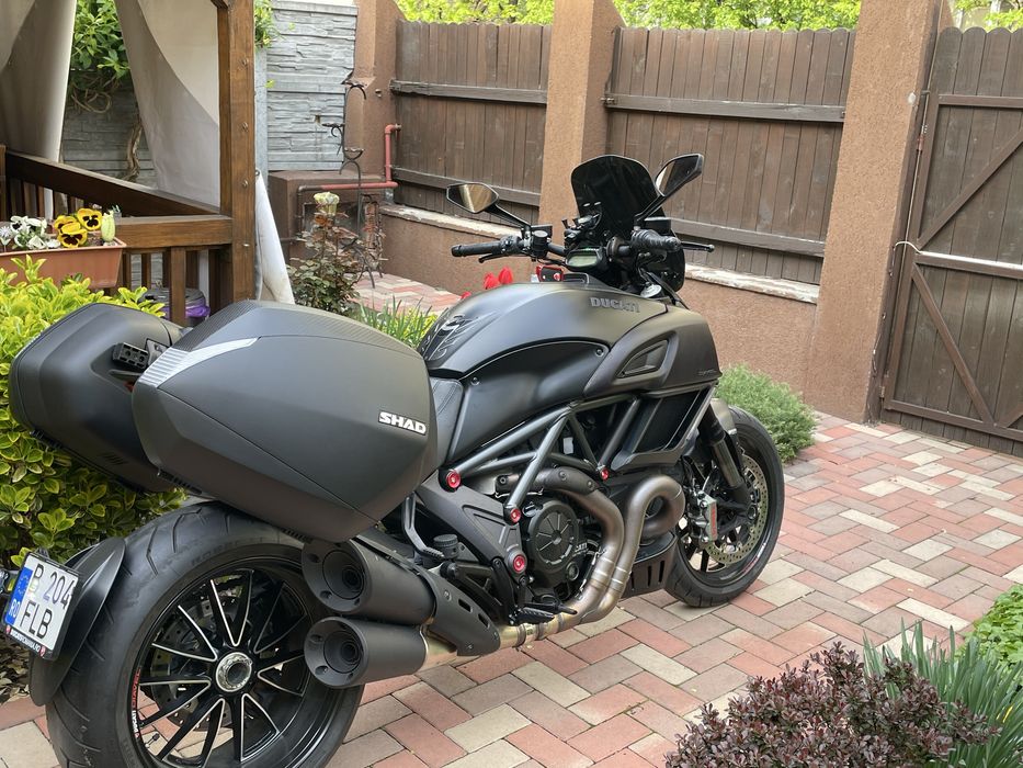 Ducati Diavel Dark