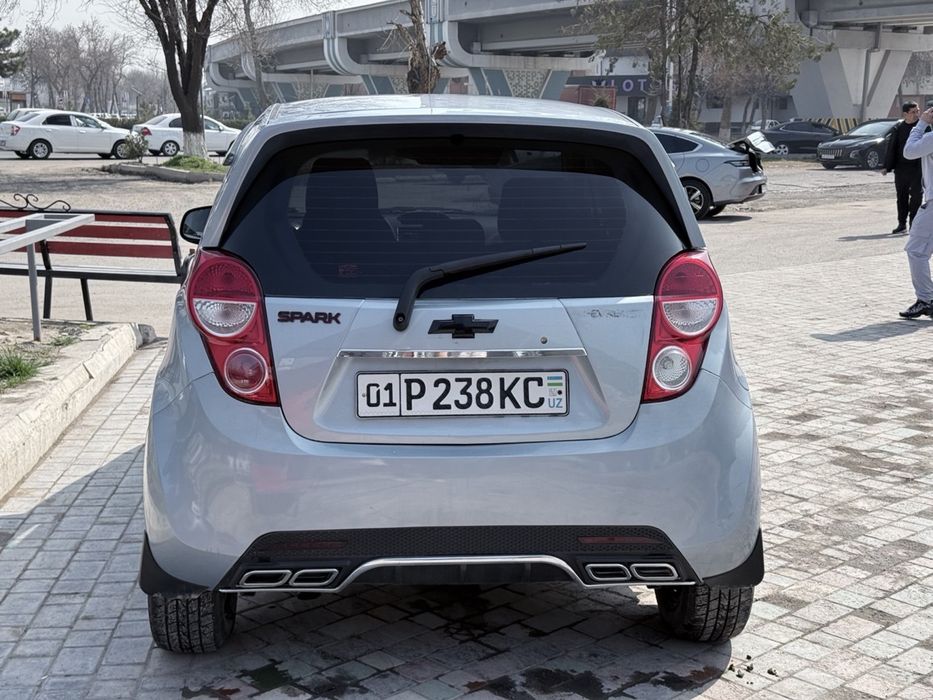Chevrolet spark 2015 MT arenda