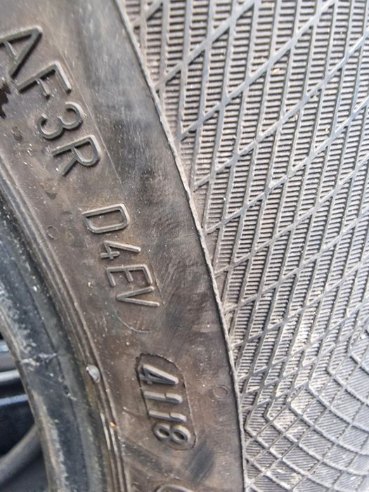 Anvelope 215/55R17 marca Continental, M+S