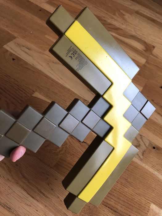 Кирка Minecraft - Златна