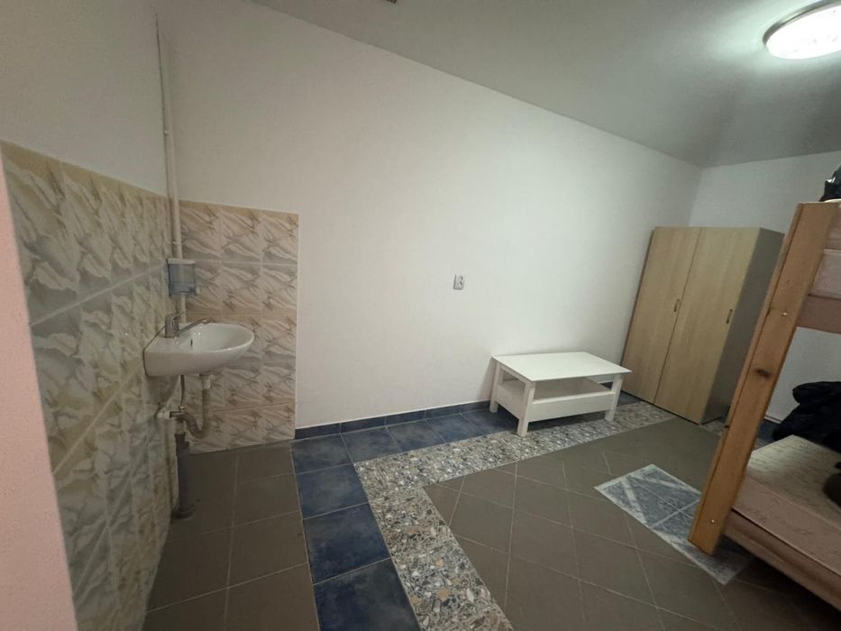 Cazare muncitori/plata lunara