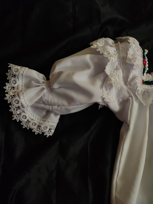 Cămașă tradițională din zona Maramureșului pentru domnișoare