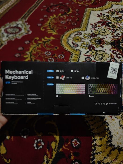 61K Mexanik RGB Klaviatura sotiladi
