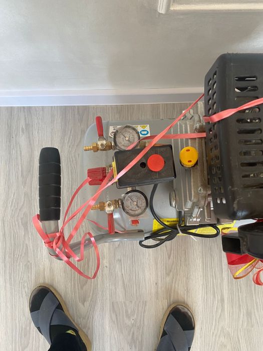 Компрессор масляный Magnetta CE650