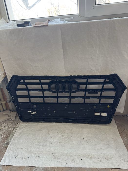 Оригинална решетка Audi Q5 S-Line