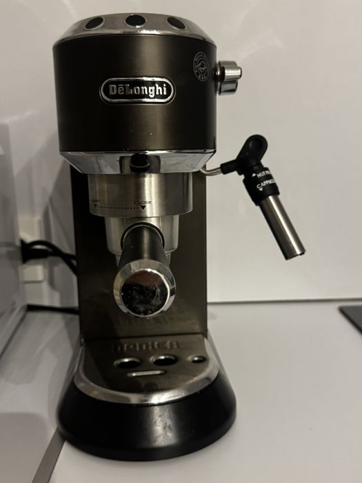 Кофеварка De’Longhi EC 685 M