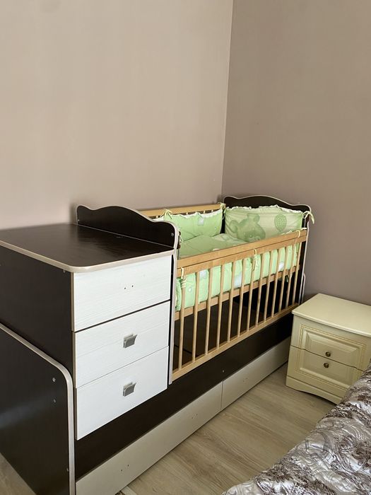 Детская кроватка