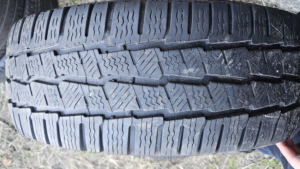 2бр гуми 215 65 16С дот 21 мишелин michelin