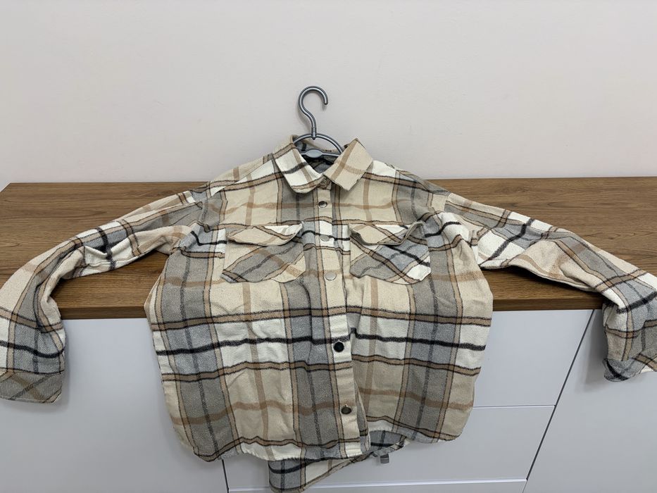 Женская рубашка, хорошее состояние.