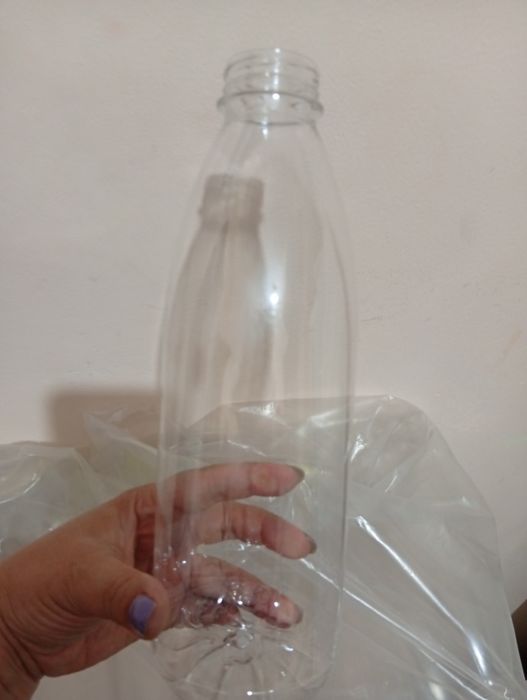 Продам пластиковые бутылки