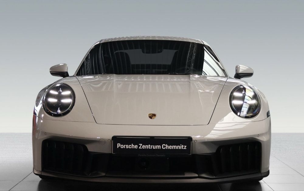 Porsche 911 Carrera GTS 992 new 2026