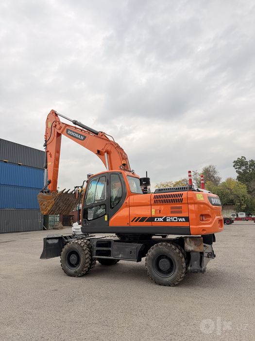 Doosan 210 экскаватор