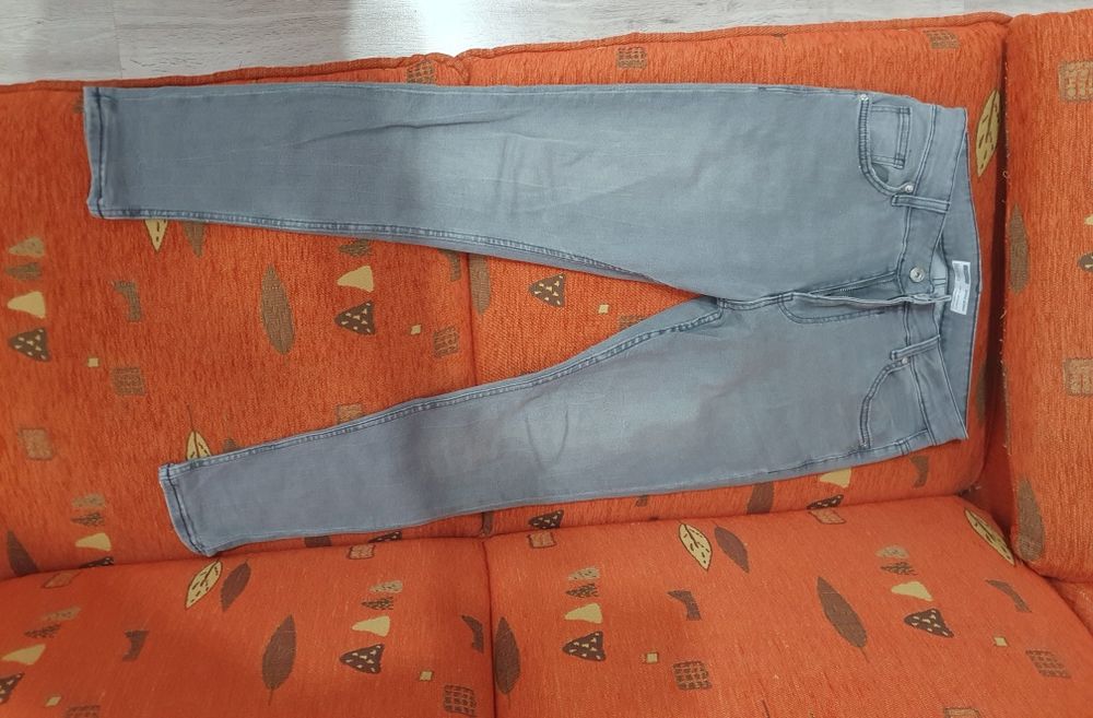 Blugi Zara si Bershka