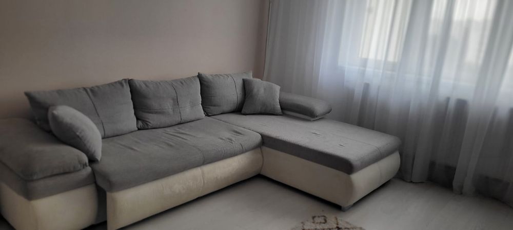 Colțar extensibil și cu ladă de depozitare Mobexpert