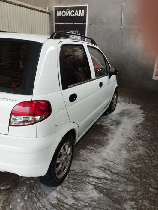 Matiz chevralet sotiladi. Polni radnoy, 107000 prabek metan, 4ta balon