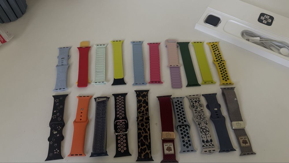 Apple watch SE 2gen starlight aluminum