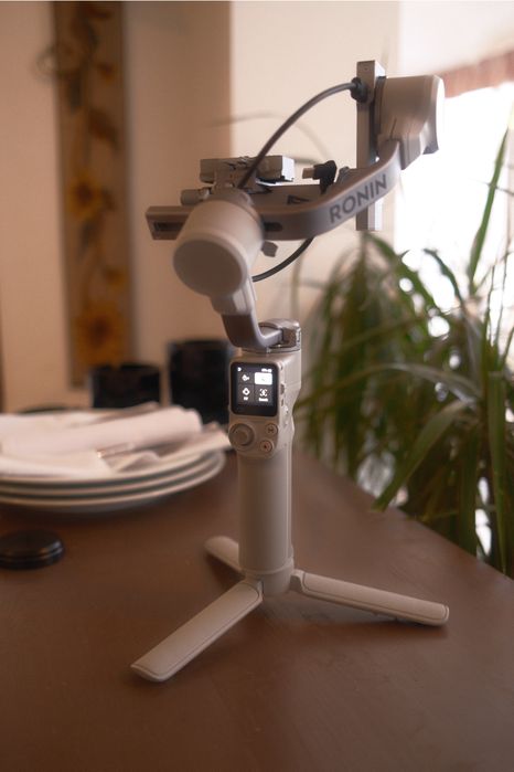 DJI Ronin RS4 Mini + maner “briefcase”