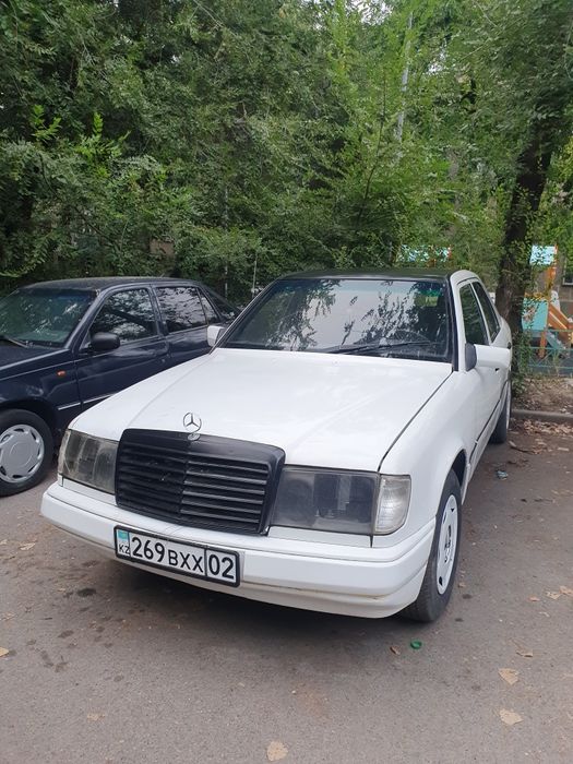 Mercedes-Benz W124