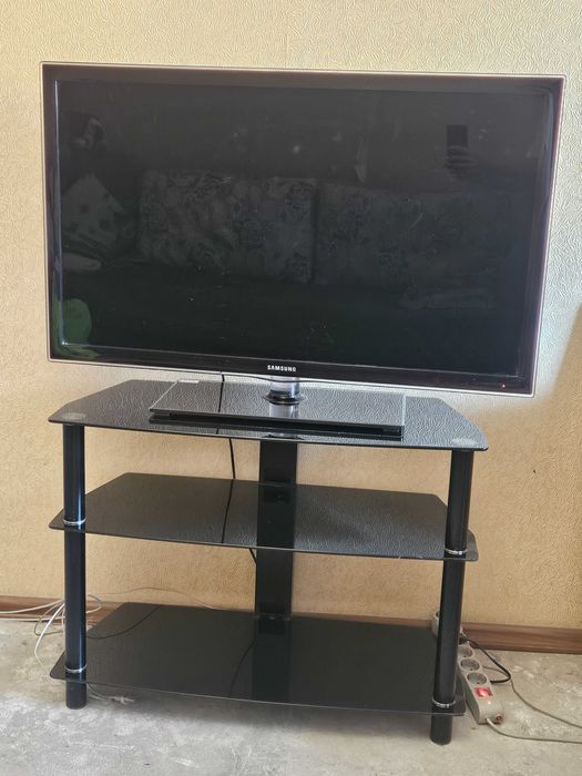 Тумба под телевизор