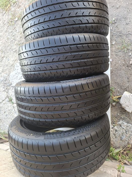 Продам шины 235/45/18 континенталь