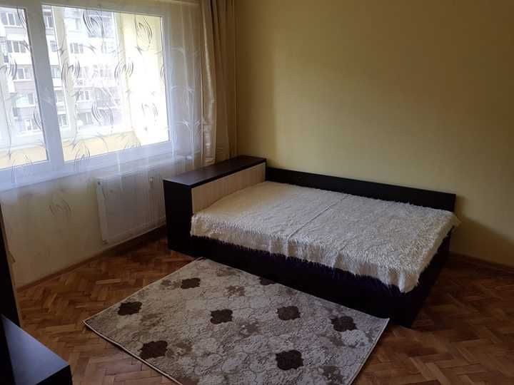 Двустаен апартамент в Дружба 1
