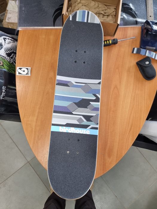 Birdhouse 8.25 професионален скейтборд