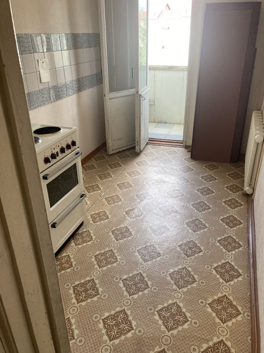 Продам двух комнатную квартиру